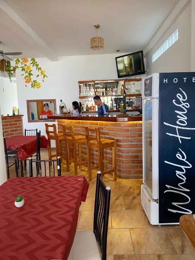 Whale House Hotel Puerto López Екстериор снимка